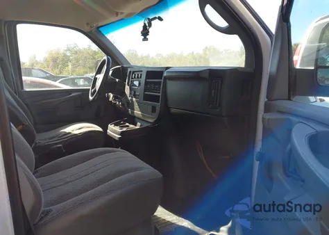 2008 Chevrolet Express Work Van из США, поврежденный, VIN 1GCFG15X581188456